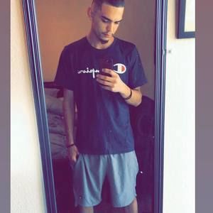 Meet your Posher, Omar